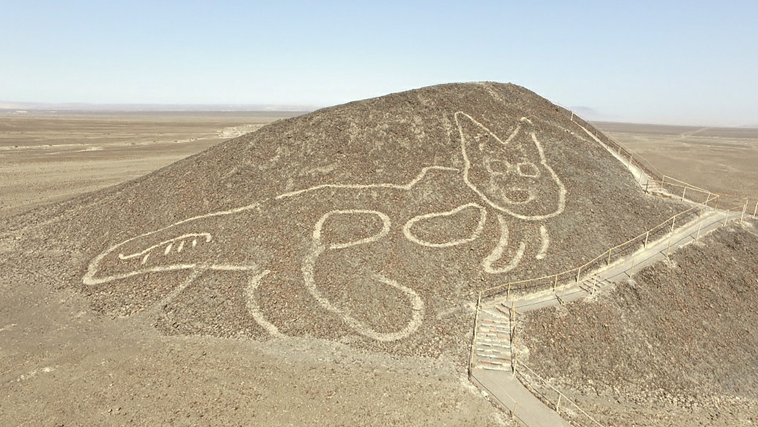 Geoglifo hallado en el desierto cerca de la ciudad de Nasca