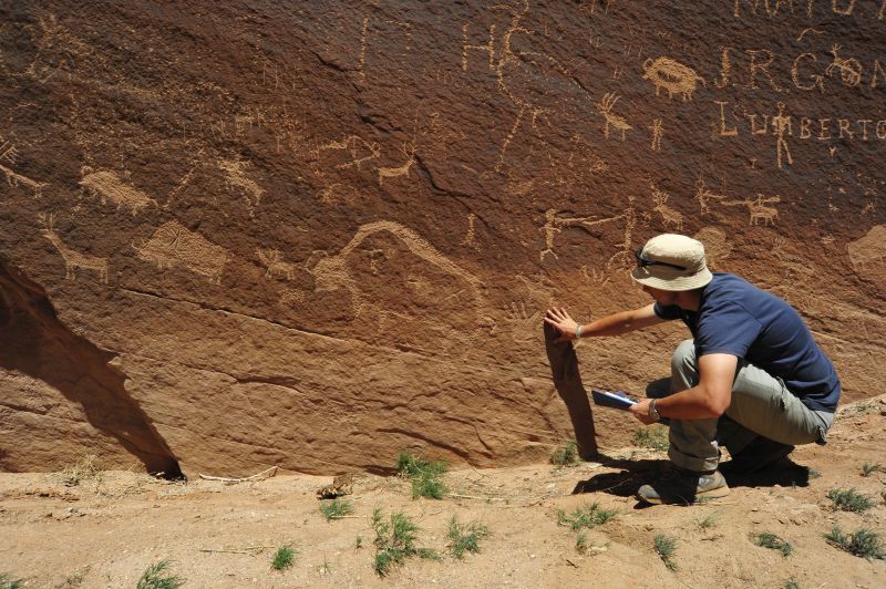 Nuevos petroglifos descubiertos en el sitio arqueológico.