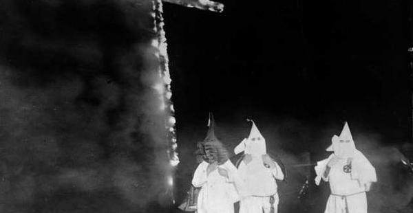 Se funda el Ku Klux Klan-0